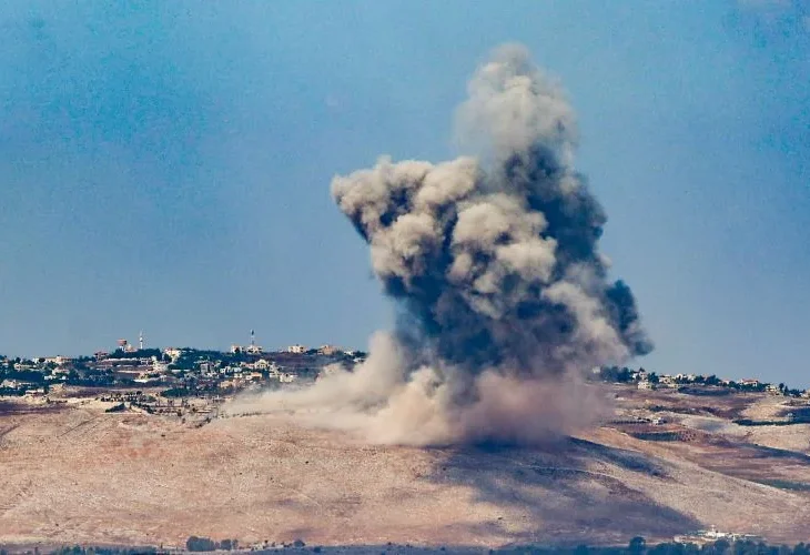 תקיפה בדרום לבנון: צילום: דוד כהן/פלאש90)