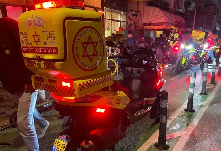 זירת פיגוע ביפו, ארכיון (צילום: דוברות מבצעית מד"א)