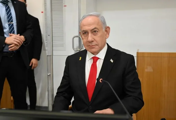 נתניהו היום בבית משפט (צילום: תמר מצפי, פול) נתניהו היום בבית משפט (צילום: תמר מצפי, פול)