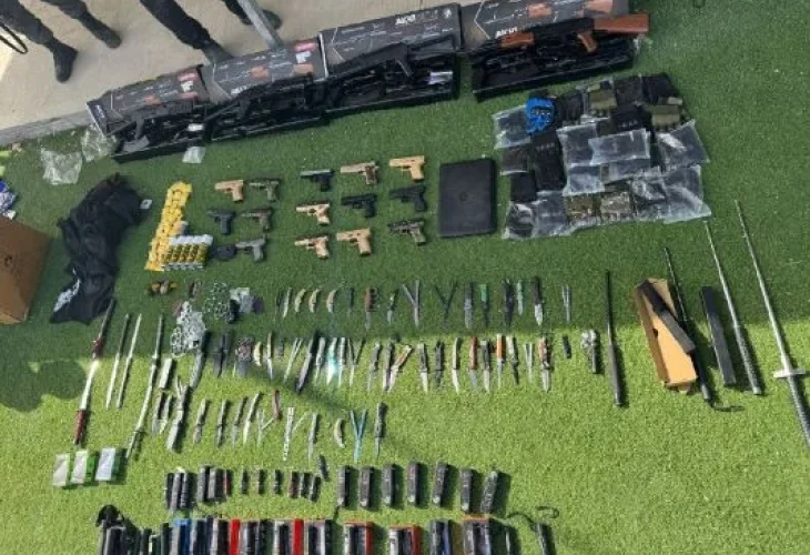 האמל"ח שנתפס (צילום: דוברות משטרת ישראל)