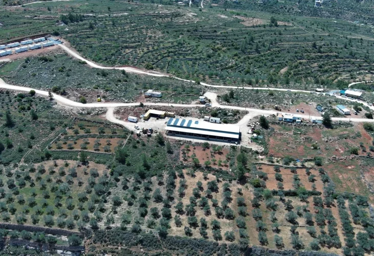 חוות נווה אורי, מבט מהאוויר (צילום: ליאור טל) חוות נווה אורי, מבט מהאוויר (צילום: ליאור טל)
