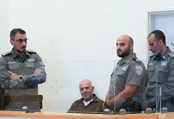 מוטי ממן (יושב) הורשע בריגול למען איראן, ארכיון (צילום: דודו גרינשפן, פלאש90)