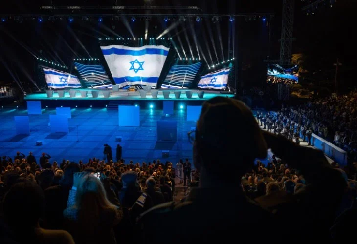 טקס המשואות (צילום: יונתן סינדל / פלאש 90) טקס המשואות (צילום: יונתן סינדל / פלאש 90)