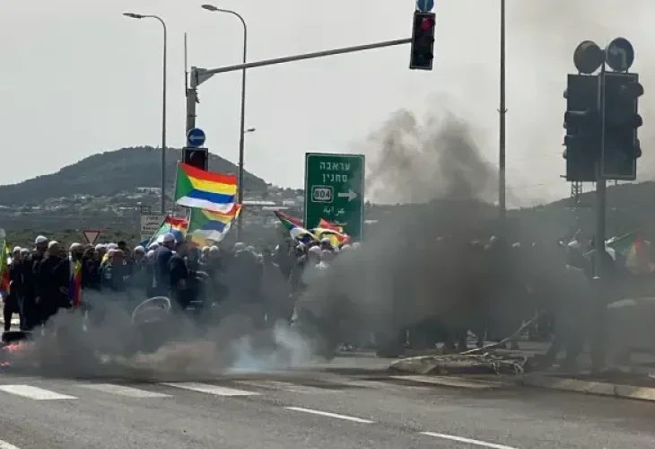 דרוזים בישראל מוחים בעקבות הקרבות בסוריה (צילום: דוברות המשטרה)