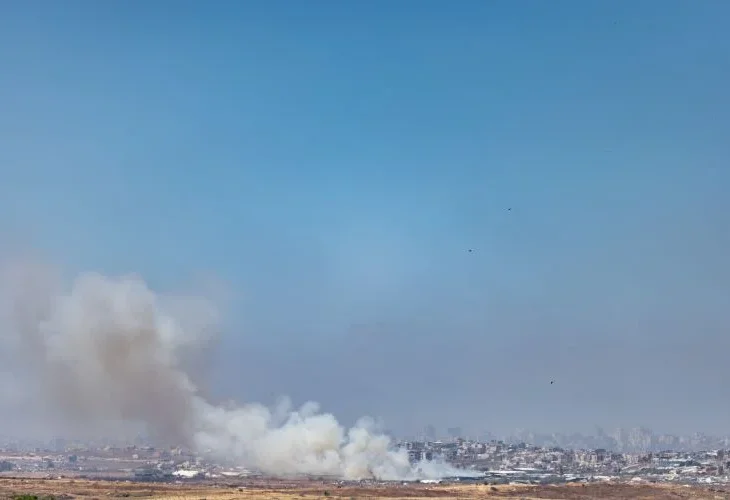 תקיפה בעזה, השבוע (צילום: חיים גולדברג, פלאש90) תקיפה בעזה, השבוע (צילום: חיים גולדברג, פלאש90)