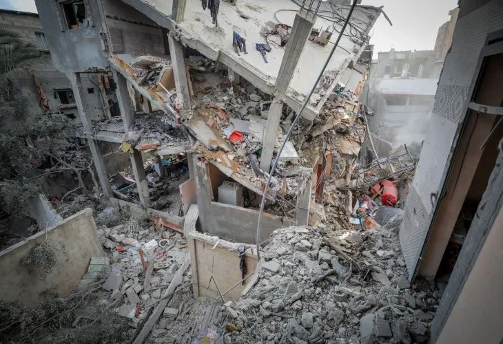 תקיפה בעזה, היום (צילום: פלאש90)