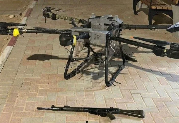 רחפן עם נשק שנתפס בדרכו לרצועה, ארכיון (צילום: דובר צה"ל)