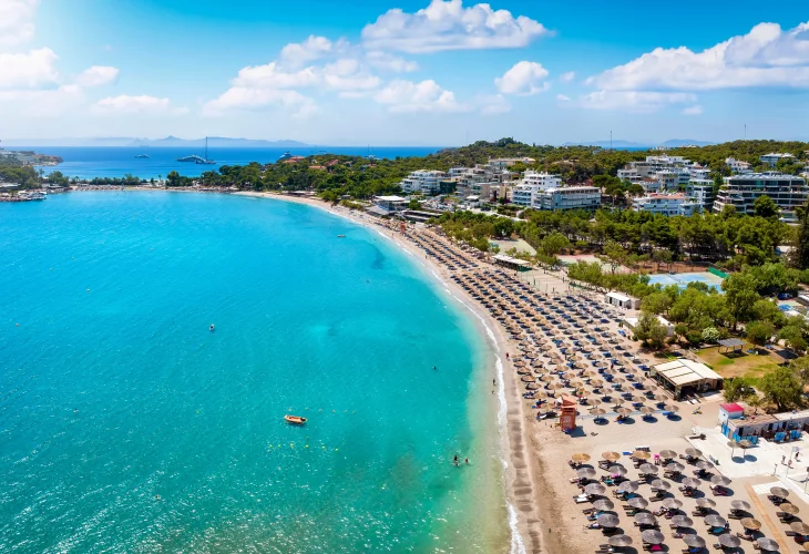 חוף ווליאגמני בפרברי אתונה (קרדיט: shutterstock)