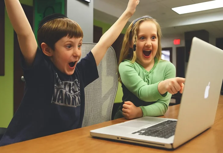 לימודים מהבית | פיקסביי