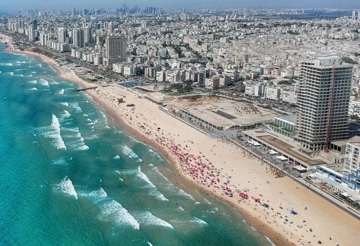 בת ים (צילום: shutterstock) בת ים (צילום: shutterstock)