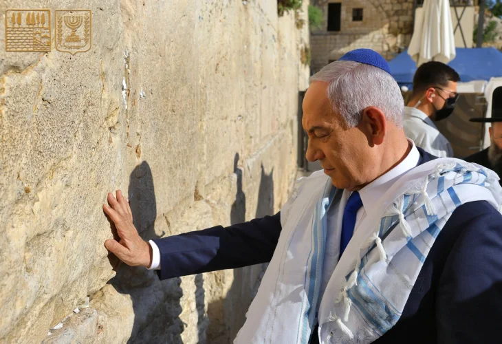 נתניהו בכותל, הערב (קרדיט: הקרן למורשת הכותל המערבי)