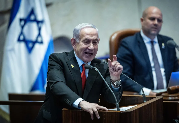 נתניהו (קרדיט: יונתן סינדל, פלאש 90)