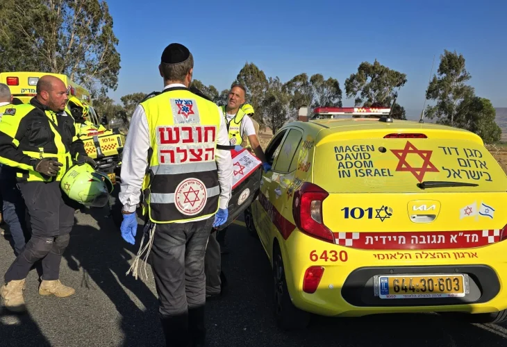 זירת האירוע (צילום: דוברות מבצעית מד"א) זירת האירוע (צילום: דוברות מבצעית מד"א)