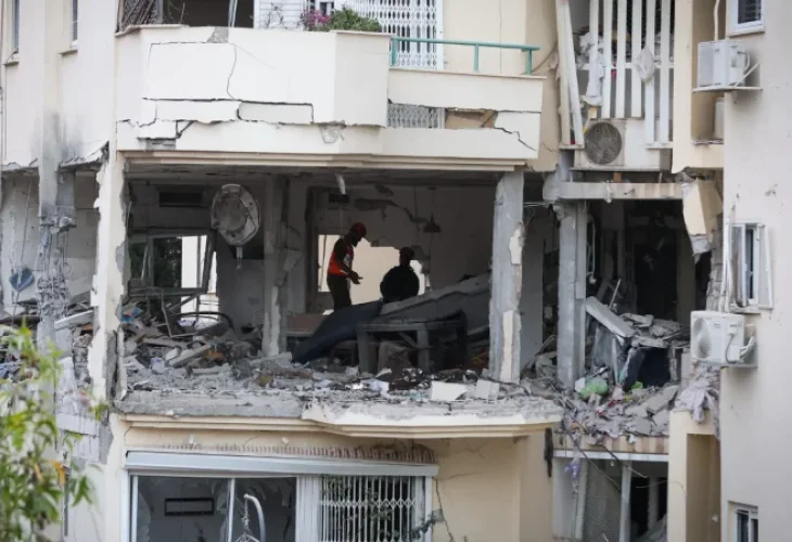 זירת הפגיעה ברחובות, ארכיון (צילום: לירון מולדובן, פלאש90)