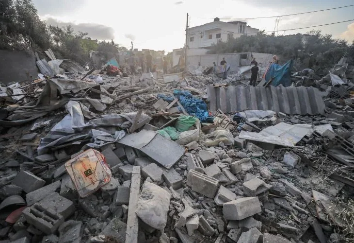 תקיפה במחנה שאטי בעזה (צילום: פלאש90)