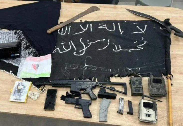 האמל"ח שנתפס אצל הנאשם (צילום: משטרת ישראל)