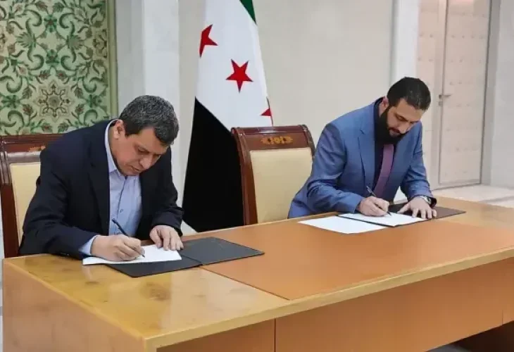 אל ג'ולאני ומנהיג הכורדים בסוריה, ארכיון (צילום: לפי סעיף 27א')