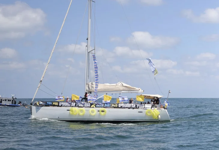 משט המחאה לעזה (צילום: אלון גלבוע)