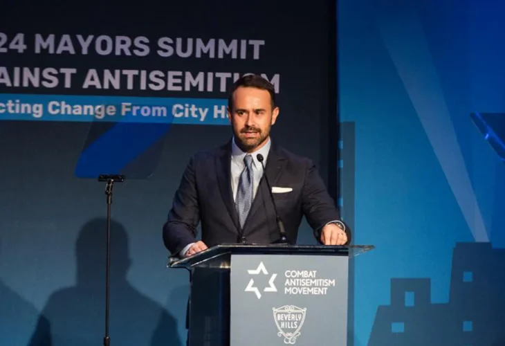 סשה רויטמן (צילום: התנועה למאבק באנטישמיות)