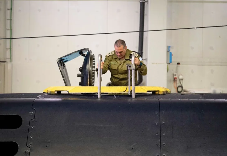 הרמטכ"ל בבסיס חיל הים (צילום: דובר צה"ל)