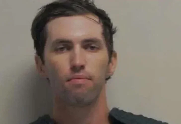 רובינסון לאחר שנלכד (צילום: FBI)