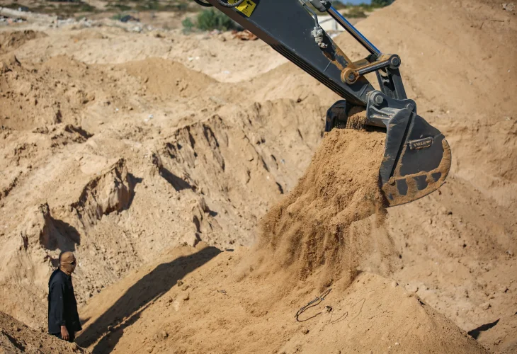 חיפושים בנוסיראת׳ בעזה, ארכיון (צילום: עלי חסן, פלאש90)