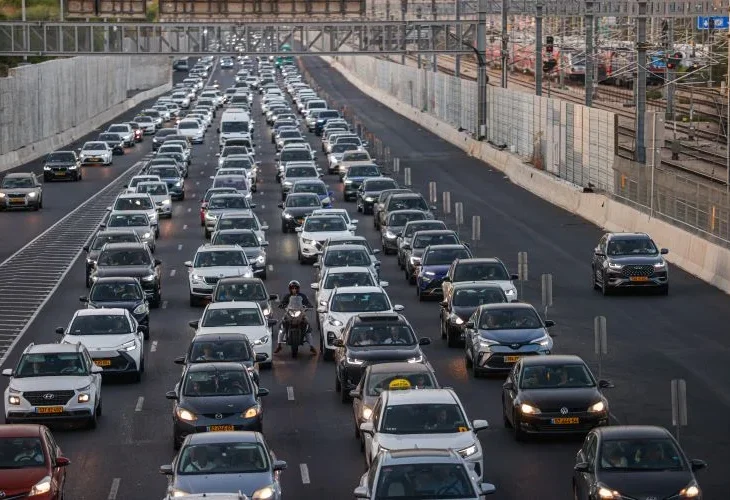 נתיבי איילון (צילום: יהושוע יוסף, פלאש90)