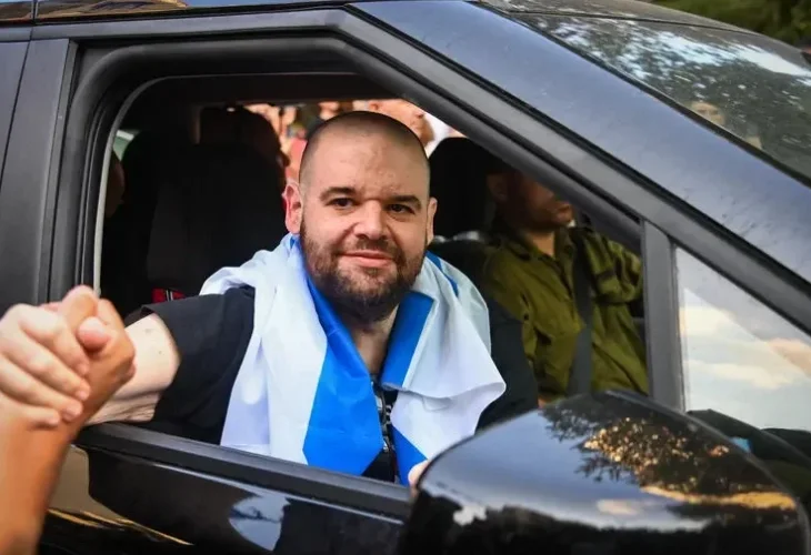 איתן הורן בשובו משבי חמאס (צילום: פלאש 90)