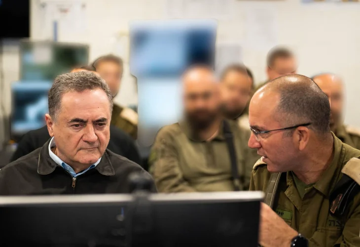 כ״ץ באוגדה 162 (צילום: אריאל חרמוני, משרד הביטחון)