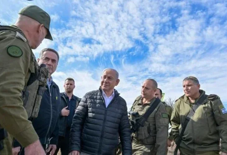 Netanyahu and Katz at the Syrian border (Photo: Kobi Gideon, GPO)
