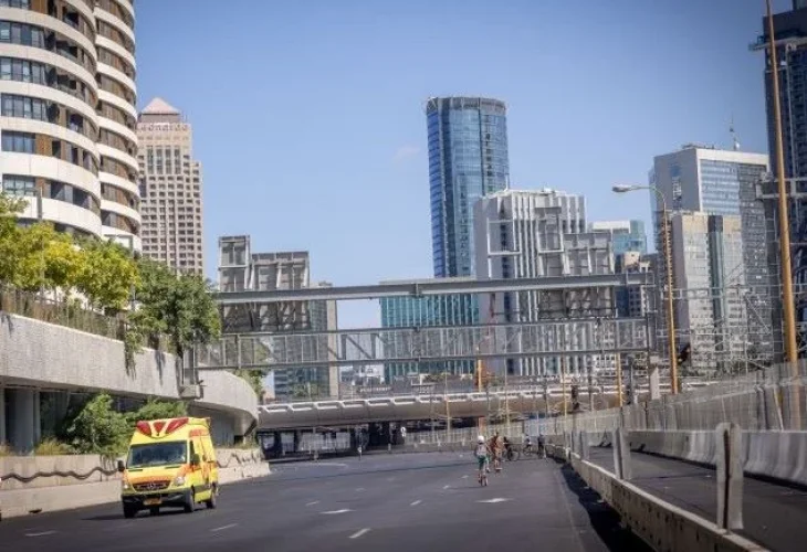 ערב כיפור, תל אביב (צילום: מרים אלסטר, פלאש90)