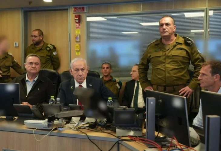 נתניהו, כ"ץ וזמיר (צילום: אלעד מלכה, משרד הביטחון)