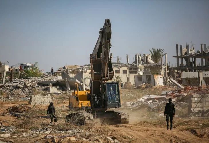 מחבלי ג'יהאד איסלאמי מחפשים חלל ישראלי בעזה (צילום: פלאש90)
