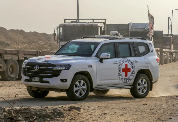 Red Cross Vehicle (Abed Rahim Khatib/Flash90)