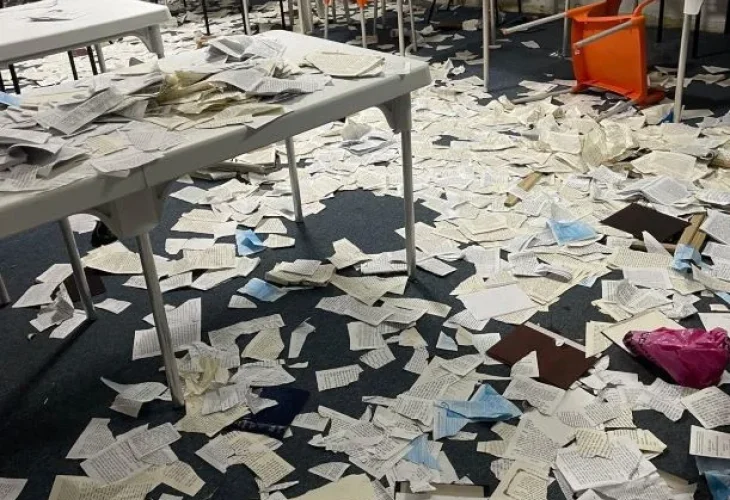 בית הכנסת שהושחת (צילום: דוברות המשרד לשירותי דת)