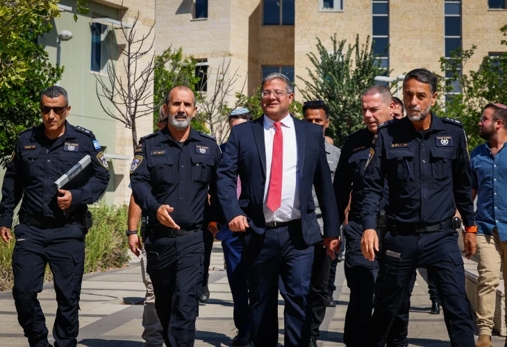 בן גביר ומפכ"ל המשטרה דני לוי (צילום: אורן בן חקון, פלאש90)