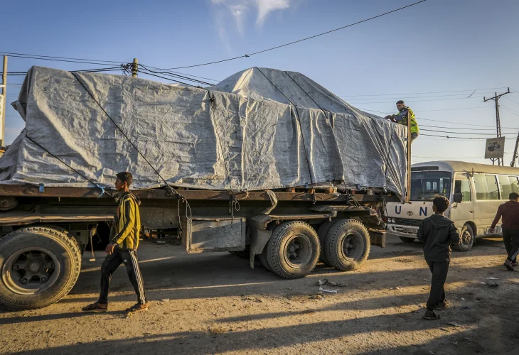 סיוע הומניטרי ברצועת עזה (צילום: עבד רחים ח׳טיב, פלאש90)