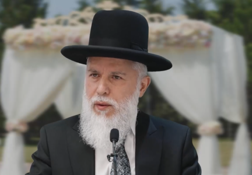 הרה"ג זמיר כהן בשיעורו השבועי: העונג שבאהבה אמיתית