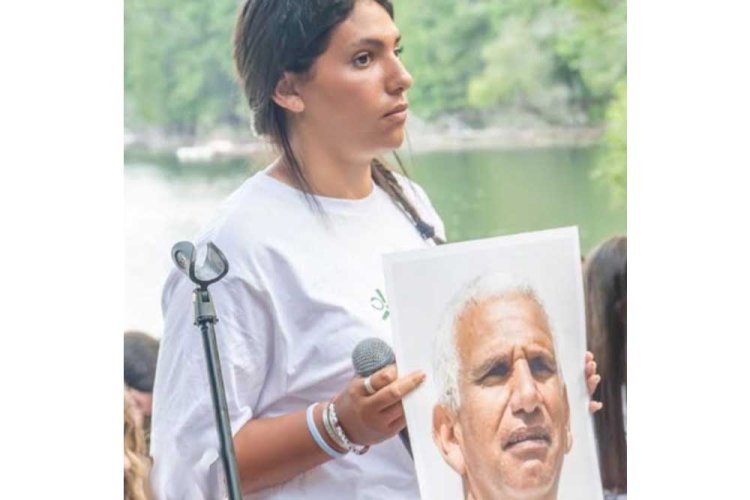 נעה, בתה של סיגל, שהסתתרה עימה בממ"ד וניצלה