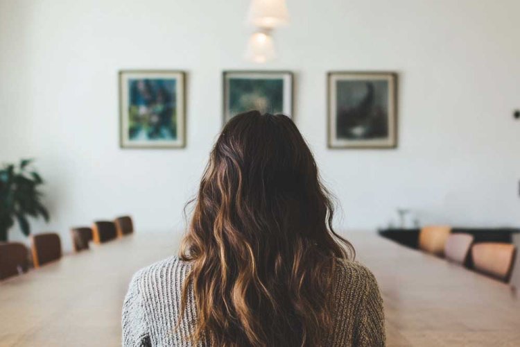 נשים חוות בדידות בשבתות וחגים - אילוסטרציה