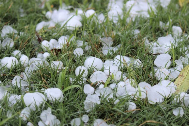 Hail symbolizes emotional confusion and internal instability