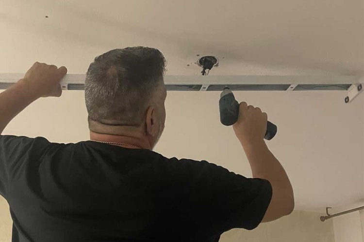 החלפת גופי התאורה