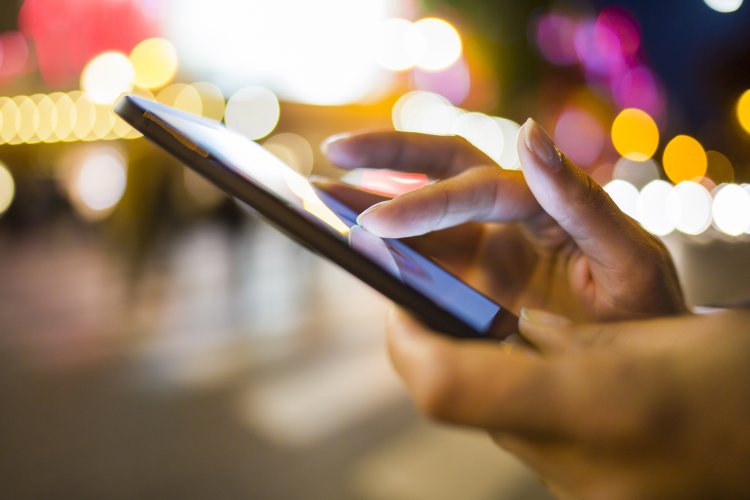 "כשאני צופה בסרטונים שעוזרים לי לצאת מעצבות בדרך היהודית, אני מרגישה שמישהו מדבר אלי"