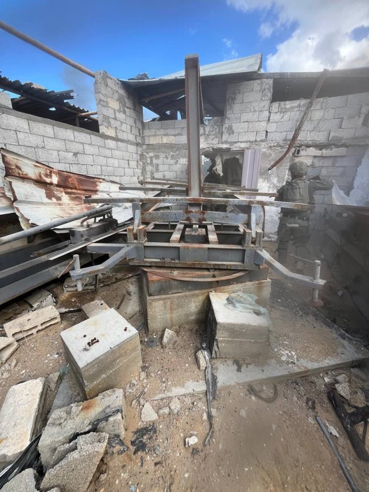 מתחם ייצור הרקטות ואמצעי הלחימה (צילום: דובר צה''ל)
