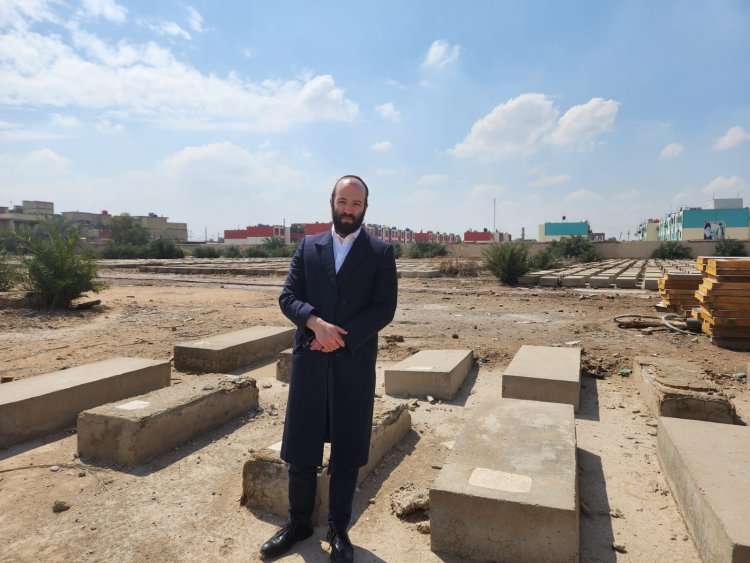 בבית העלמין היהודי בבגדאד