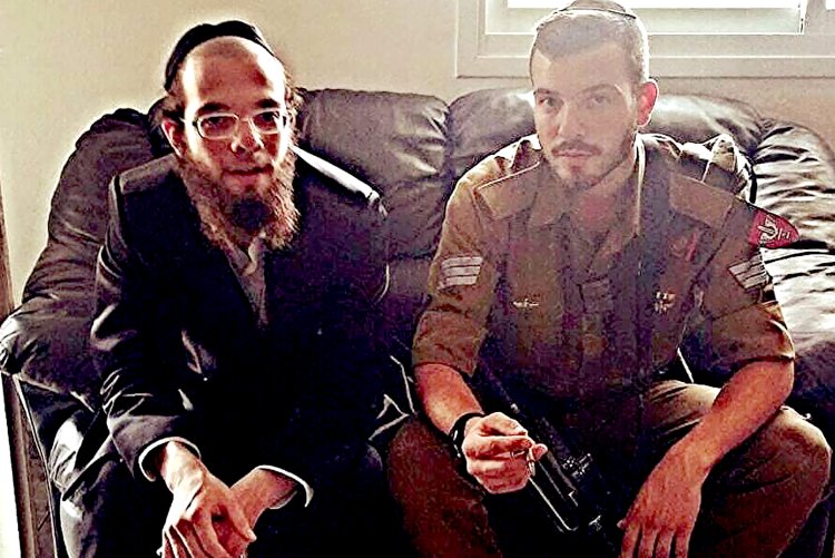 "הלוחם מהצבא והלוחם מהישיבה" - עם שמחה בונים ז"ל בתקופת צוק איתן