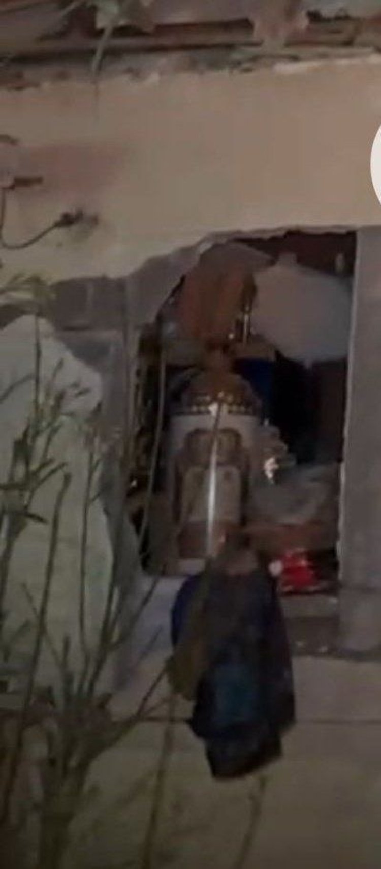 ספר התורה ששרד את פגיעת הטיל הישירה