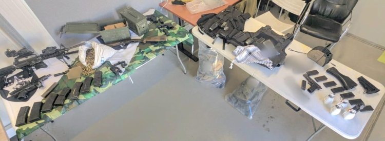 אמצעי הלחימה שהוחרמו על ידי לוחמי גדוד 941 (צילום: דובר צה״ל)