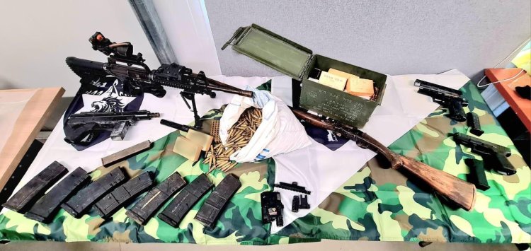 אמצעי הלחימה שהוחרמו על ידי לוחמי גדוד 941 (צילום: דובר צה״ל)