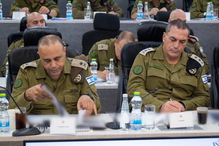 הרמטכ״ל זמיר בהערכת מצב (צילום: דובר צה״ל)
